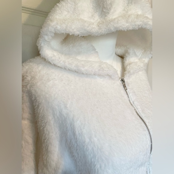 White Hooded Super Soft Cropped Teddy Zip Up Jacket Women’s Small - Picture 12 of 14